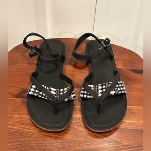 Toms Black and White Sandals